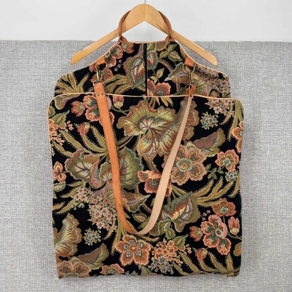 Vintage‎ Accessories Unlimited Garment Bag OS Floral Tapestry Cottage Travel